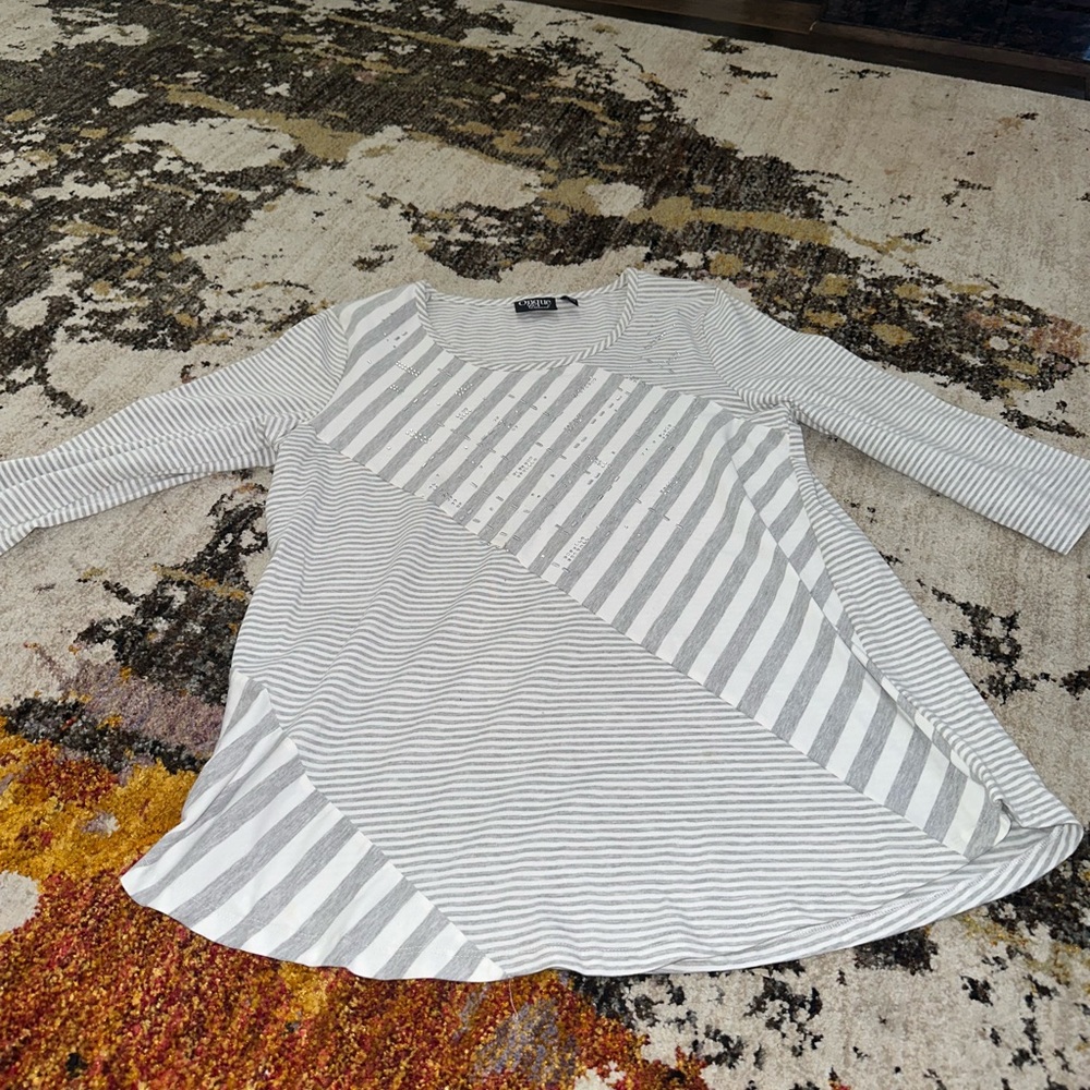 Onque Casual - image 1